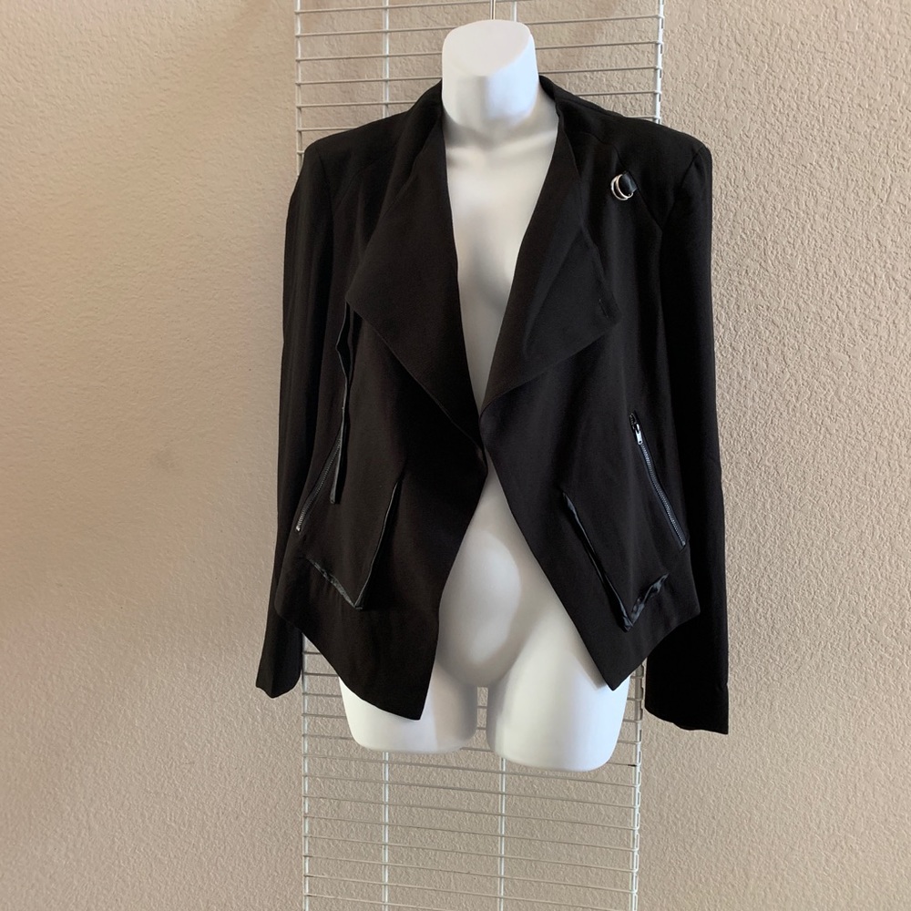 black jacket - Picture 6 of 6